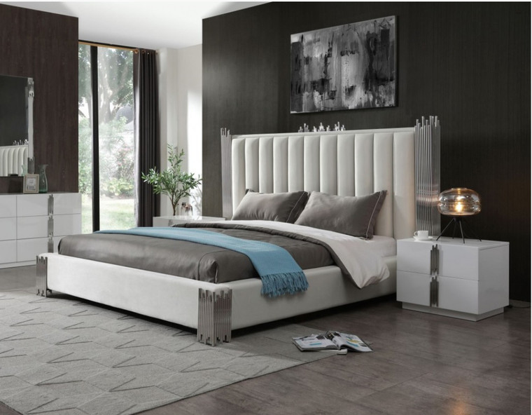 VIG Furniture VGVCBD815-WHT-BED-2NS-SET-Q Modrest Token - Queen Modern Cream & Stainless Steel Bed + Nightstands