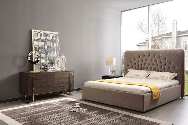 VIG Furniture VGVCBD1922-19-BED-Q Modrest Moontide - Queen Glam Beige Velvet And Brushed Brass Bed