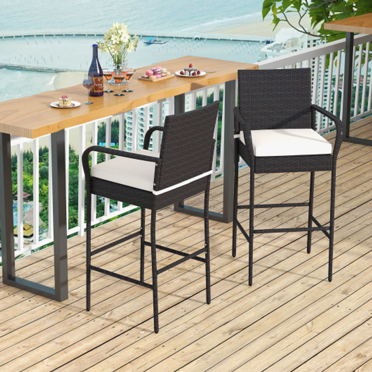 2/4 Pieces Outdoor Pe Rattan Cushioned Barstool Set With Armrests-Set Of 2 HW70947-2