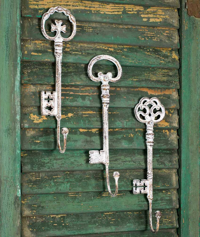 CTW Home Set Of Three Oversize Key Hooks 420056