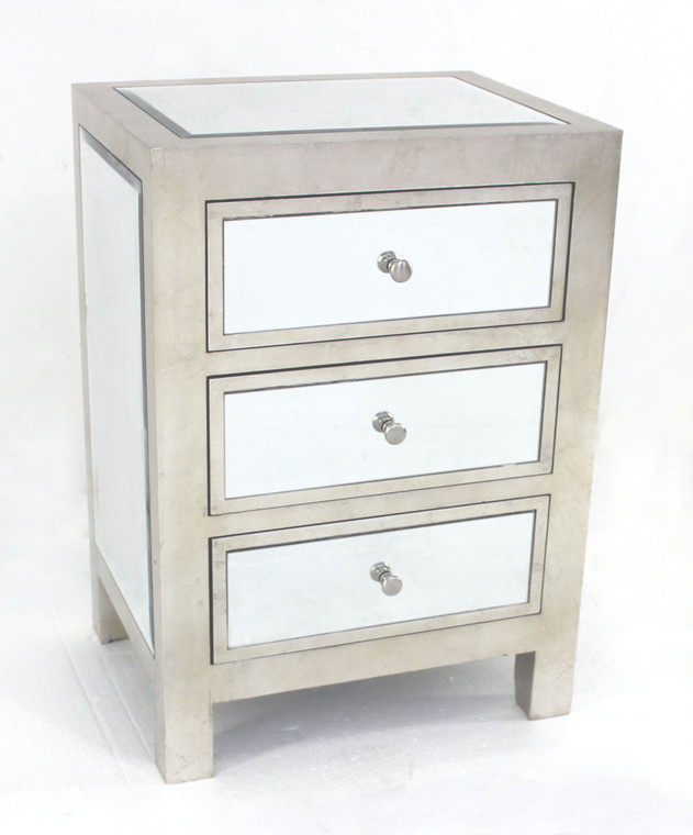 Homeroots 16" X 20.25" X 28.5" Silver, 3 Drawer, Modern, Mirrored - End Table 274427