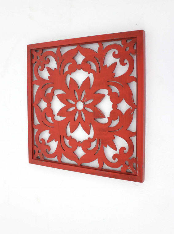 Homeroots 1" X 24" X 24" Red, Vintage, Floral - Wall Plaque 274575