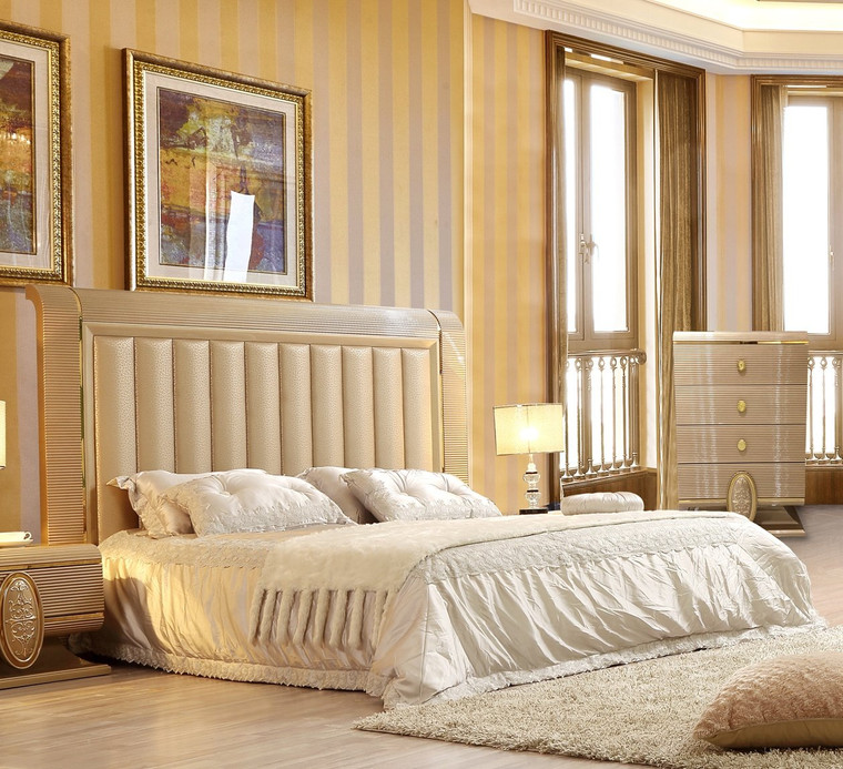 Homey Design Victorian Eastern King Bed (78 X 82) HD-EK922