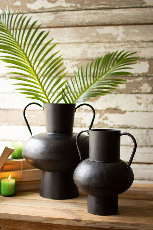 Set Of Two Metal Urns With Handles - Waxed Black NDE1402 By Kalalou