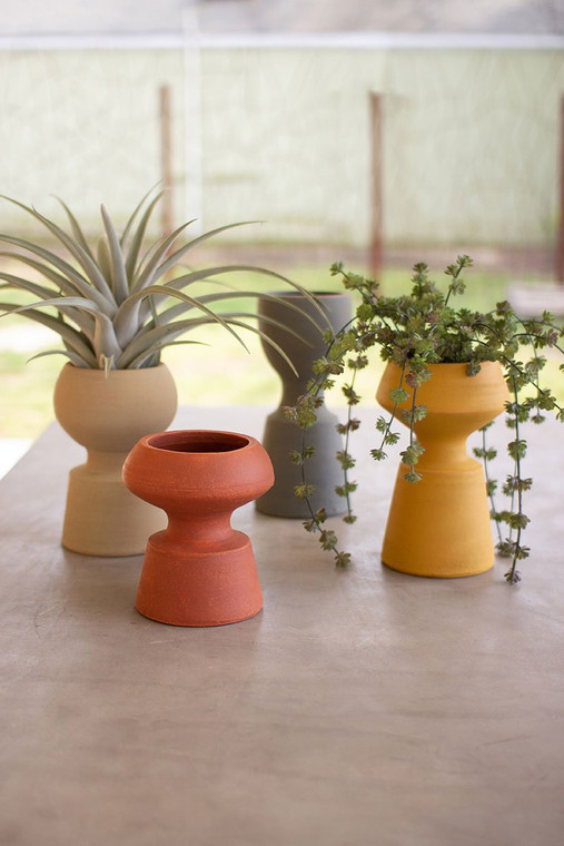 Set Of Four Clay Vases - One Each Color H3941 By Kalalou