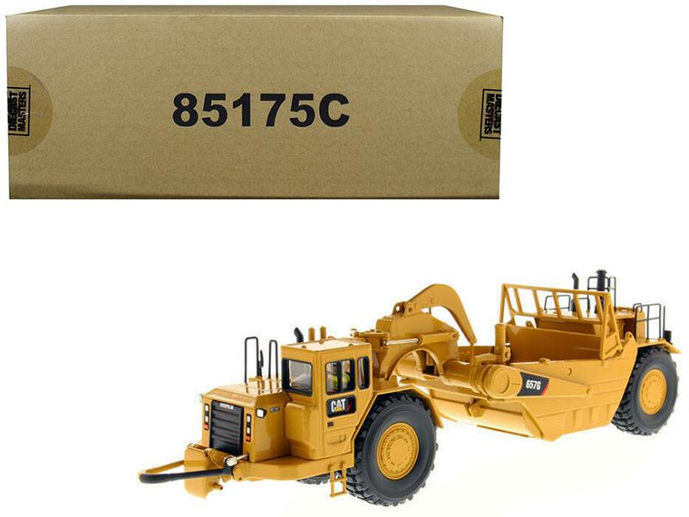 Cat Caterpillar 657 G Wheel Tractor Scraper With Operator "Core Classics Series" 1/50 Diecast Model By Diecast Masters" 85175C