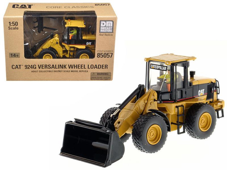 Cat Caterpillar 924G Versalink Wheel Loader With Work Tools With Operator "Core Classics Series" 1/50 By Diecast Masters" 85057C By Diecast Models