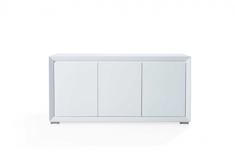 Homeroots 61" X 20" X 30" White Stainless Steel Buffet 370768