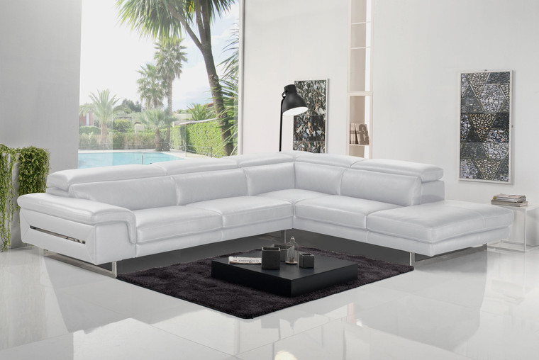 VIG Furniture VGDDVELVET-RAF-WHT Accenti Italia Westport - Italian Modern White Leather Raf Chaise Sectional Sofa