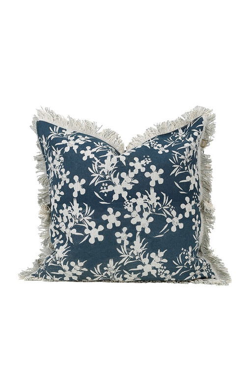 Homeroots (Set Of 2) Blue And White Floral Decorative Accent Pillows 384412