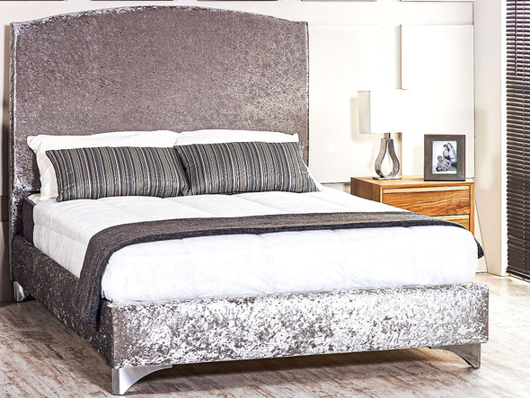 Discover the Esupasaver Alanya Upholstered Bed, featuring a chic curved headboard, solid wood slats, and options for chrome or wooden feet for ultimate support. Discover the Esupasaver Alanya Upholstered Bed, featuring a chic curved headboard, solid wood slats, and options for chrome or wooden feet for ultimate support.
