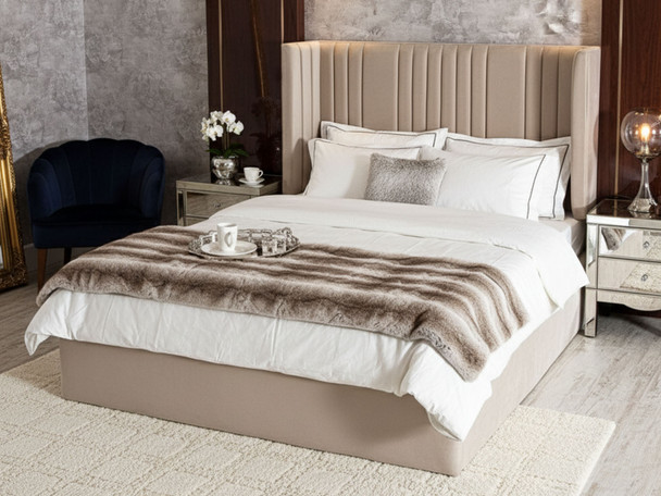  Discover the Esupasaver Estrella Gas Lift Ottoman Bed Frame, featuring chic accent lines and a low footboard for a stylish and functional bedroom upgrade.