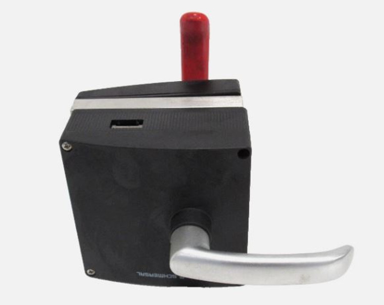 SCHMERSAL AZ/AZM201-B30-LTAG1P1 Door Handle Actuator Used Surplus