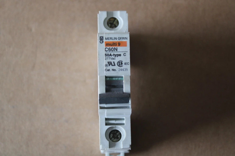 Merlin Gerin 24439