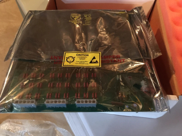 Merlin Gerin 72-164004-01