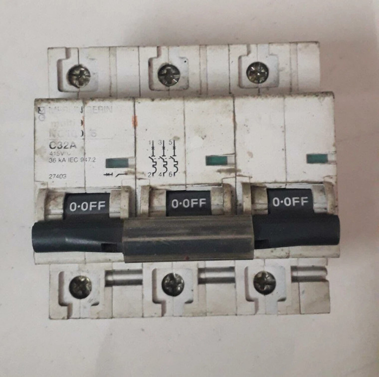 Merlin Gerin C60H 32A Used Surplus