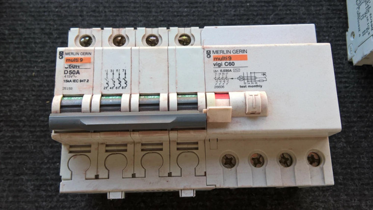 Merlin Gerin C60H Used Surplus