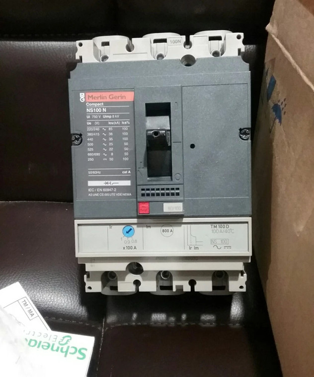 Merlin Gerin NFLFE36100