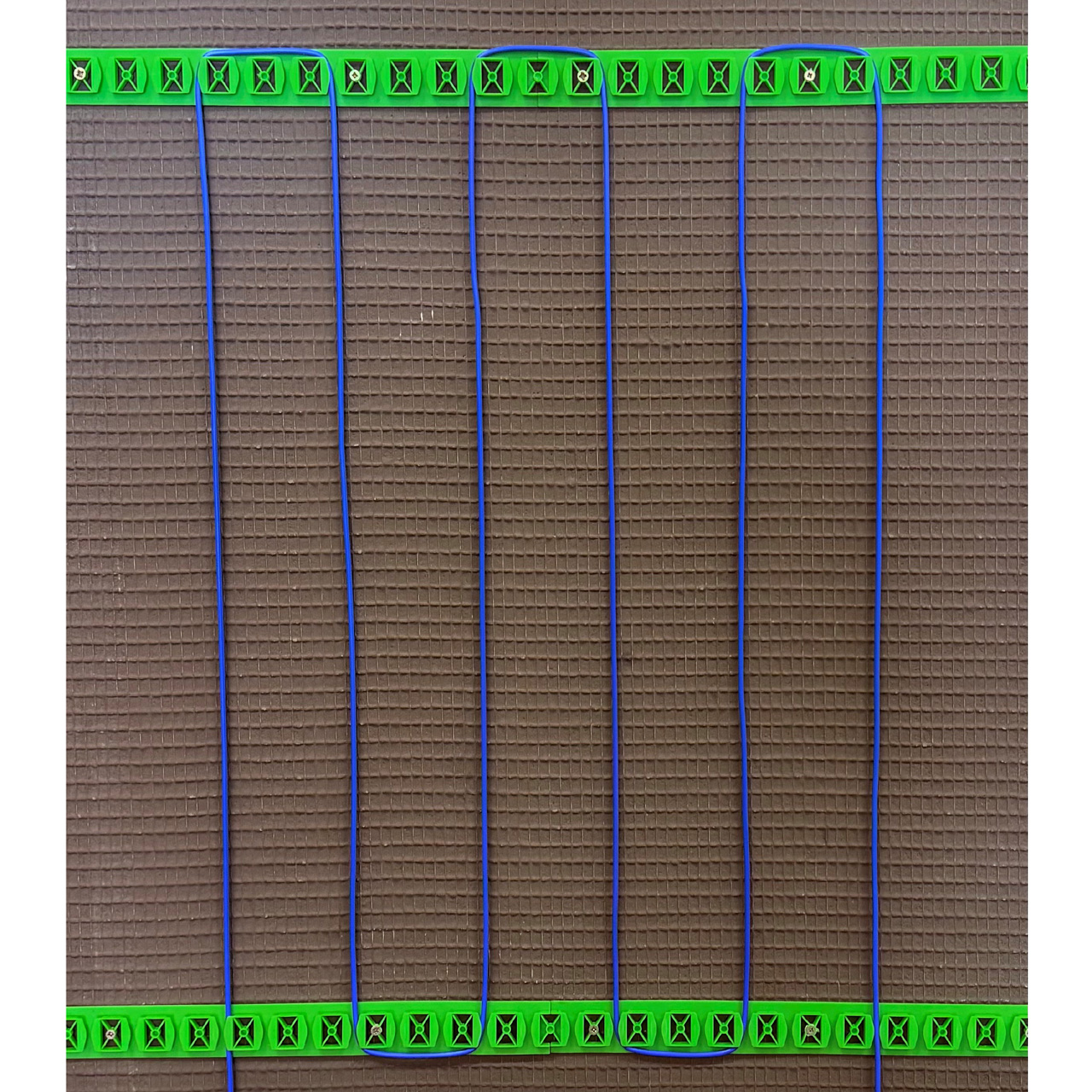 Wire guide and spacer for loose underfloor heating cables