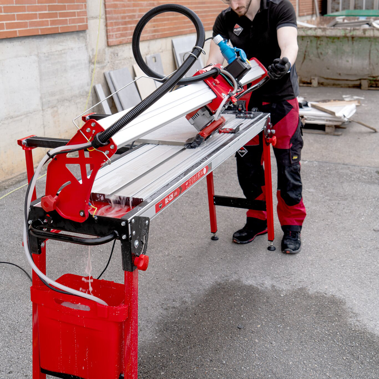 Rubi DL-125 Wet Cut Bridge Saw 1800w - 124cm - Inc 230v Cable - 56924