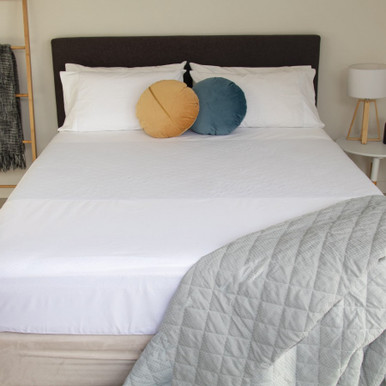 Conni Fitted Bed Pad Sheet - Queen - White