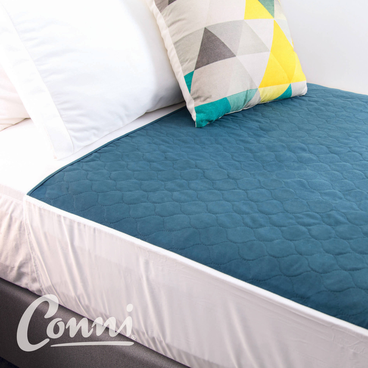 Bed Pad with Tuck-Ins (Teal)