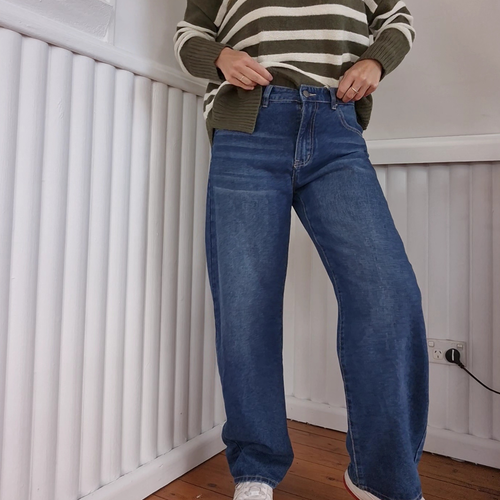 BRIT BARREL JEANS -MID BLUE