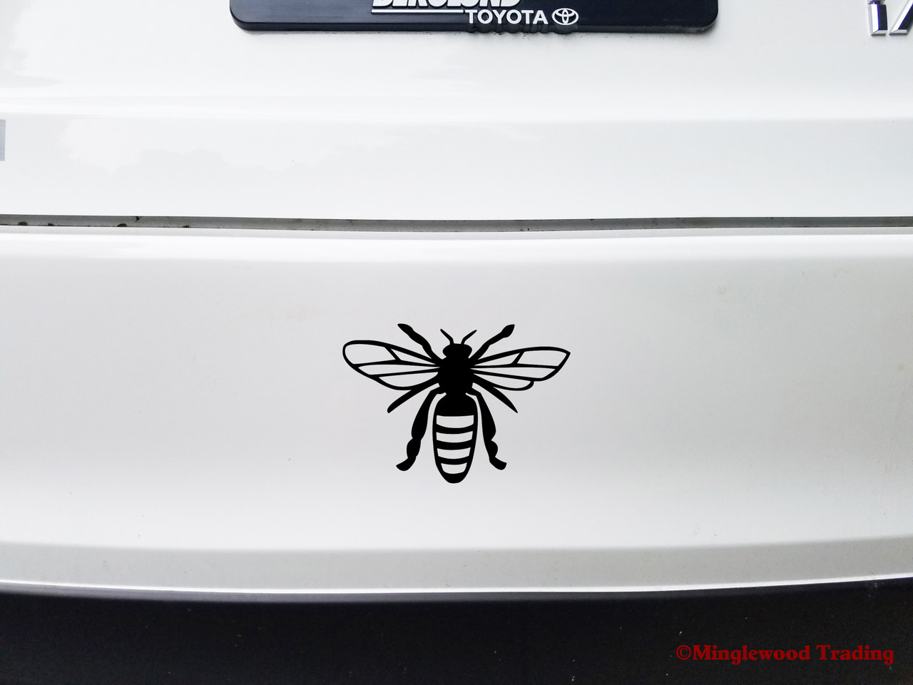 BEE Vinyl Sticker - Honey Hive Honeybee Bumblebee Wasp Hornet Flying - Die Cut Decal
