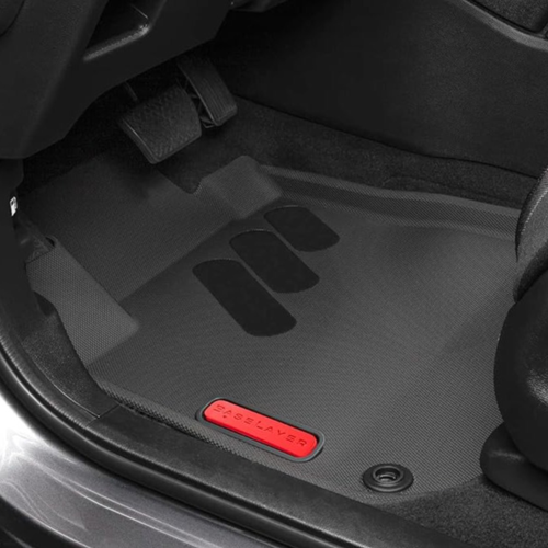 Black floor liners with red logo for Honda CR-V installed