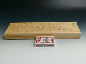 Maple 2 Player Cribbage Board with pegs and cards