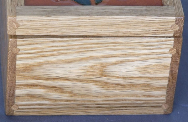 The side of the red oak box, showcasing the clean appearance of the hand-cut oak dowels pinning the corners.