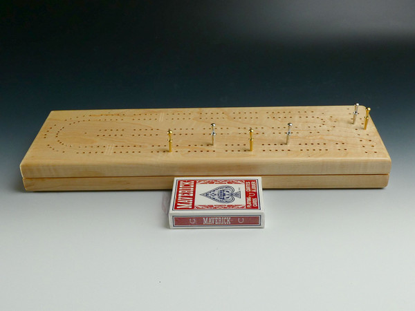 Maple 2 Player Cribbage Board with pegs and cards