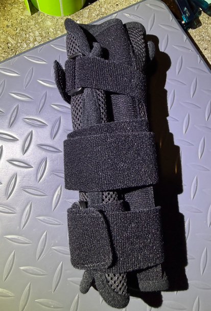 Adjustable Orthopedic Wrist Brace with Thumb Support | Truway Health