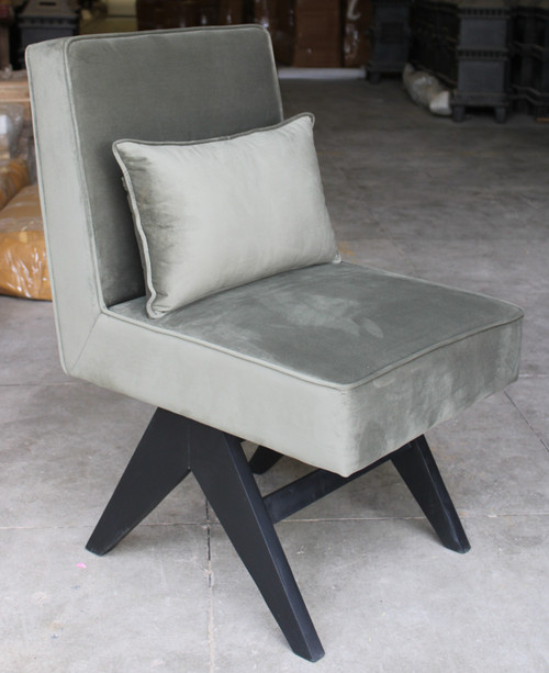 Velvet Upholstered Chair 