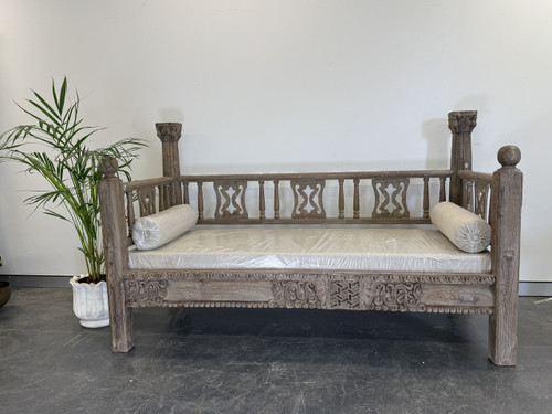 Vintage Column Jaipur Daybed