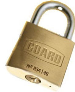 Guard 834 Brass Padlock 1-½"(40mm) BODY 3/4"SHACKLE Guard 834 Brass Padlock 1-½"(40mm) BODY 3/4"SHACKLE