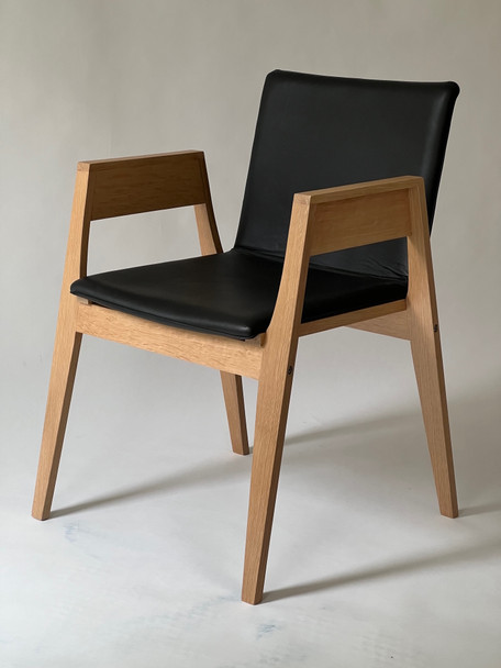 M&LF® Seattle Chair