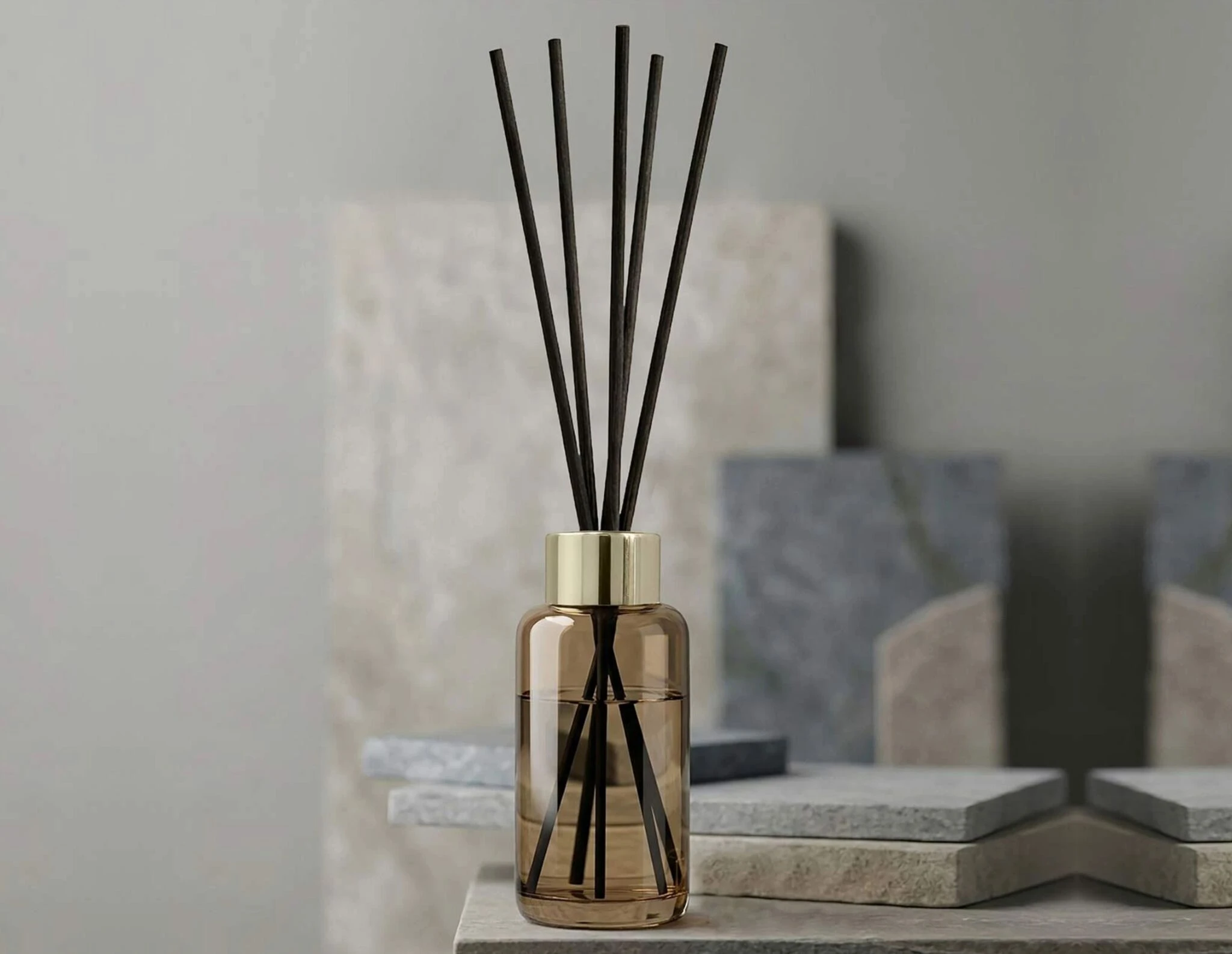 4 oz Apothecary reed diffuser bottle set with polished gold cap