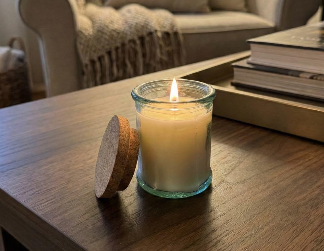 Glass jar with premium T-Cork agglomerated stopper