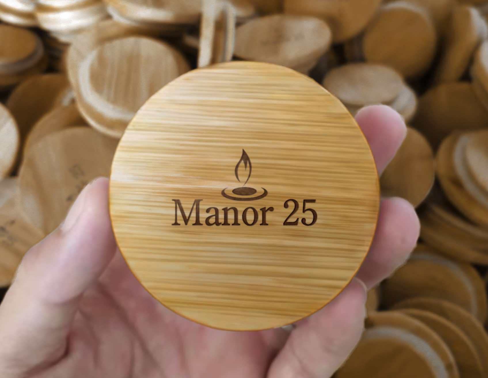 Custom laser burning on bamboo lids by Glassnow