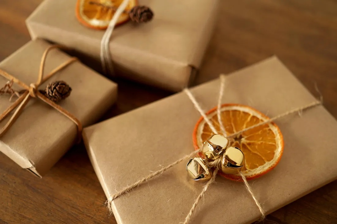 Eco-Friendly and Reusable Gift Wrap Ideas - Woodlark Blog