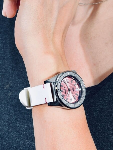 Squale 500 Meter Swiss Made Automatic Dive Watch with Pink Wave