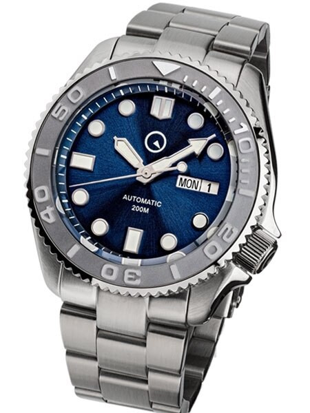 Islander Automatic Dive Watch with a double domed AR sapphire