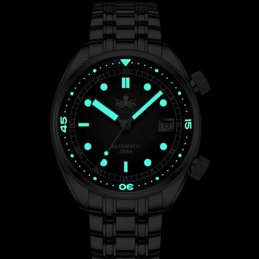 PHOIBOS Eagle Ray 200-Meter Automatic Dive Watch with Double Dome
