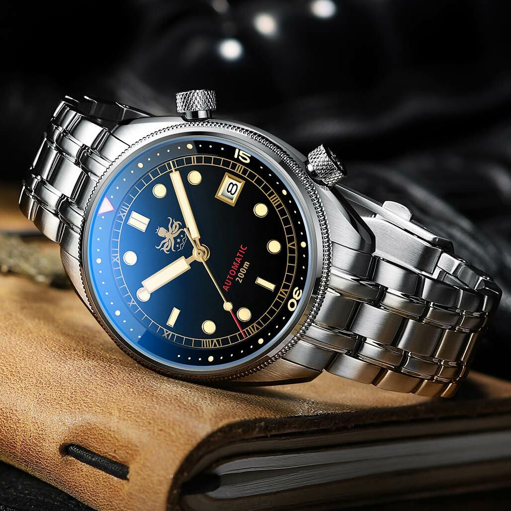 PHOIBOS Eagle Ray 200-Meter Automatic Dive Watch with Double Dome