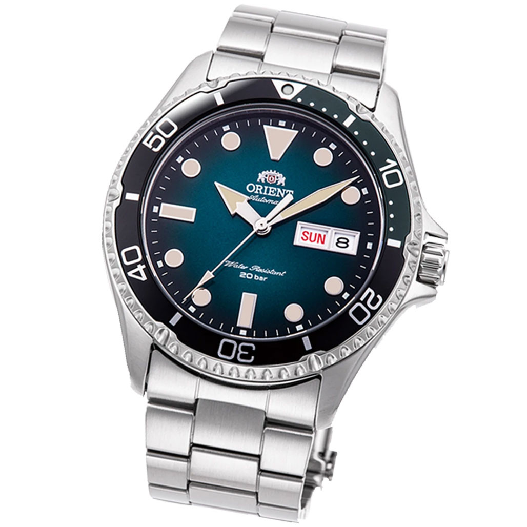 Orient Vintage-Inspired Automatic Dive Watch with a Green Gradient