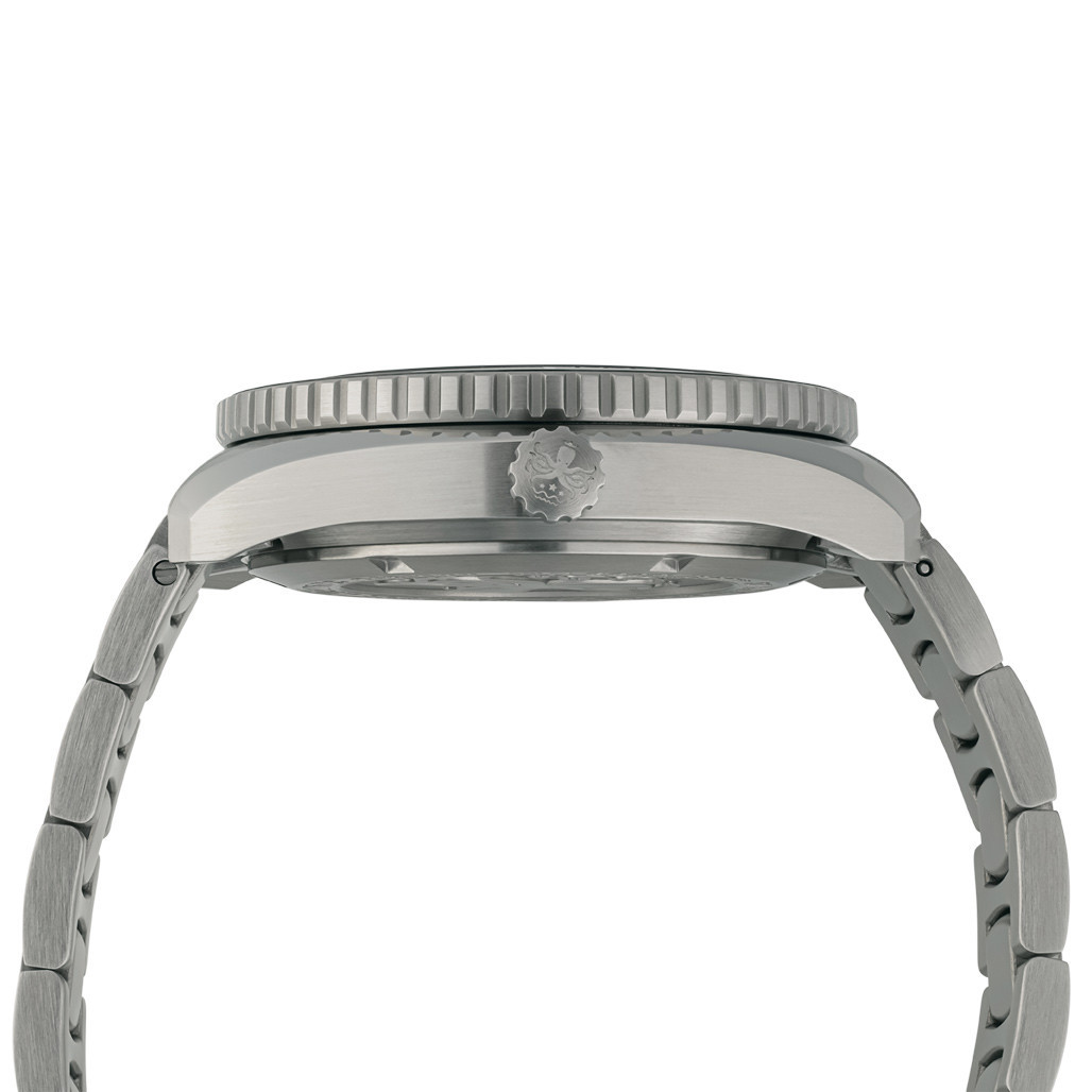 PHOIBOS Reef Master Dive Watch with Shamrock Green Dial #PY047A