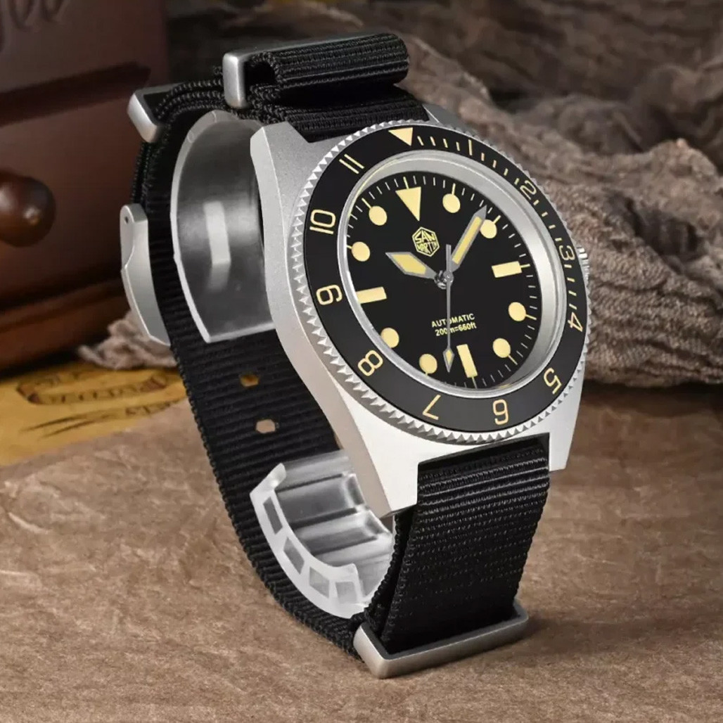 San Martin Automatic Dive Watch with Black Dial #SN0123-A