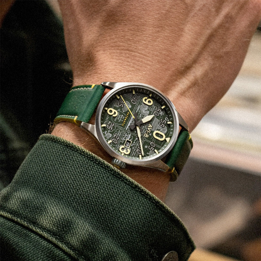 AVI-8 x Peanuts Spitfire Smith Automatic Snoopy Flying Ace #AV-4134-02