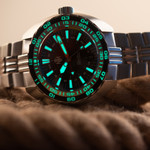 NTH DevilRay 500-Meter Automatic Dive Watch with Black Dial and GMT Function #WW-NTH-DRKG lume